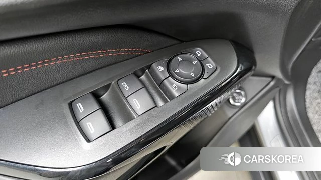 Chevrolet (GM Daewoo) Trax Crossover 2023 Серый из Кореи, фото 5