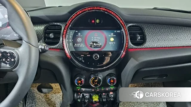 Mini Cooper Electric 2022 Черный из Кореи, фото 5