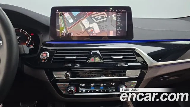 BMW 5 Series (G30) 2023 Белый из Кореи, фото 5