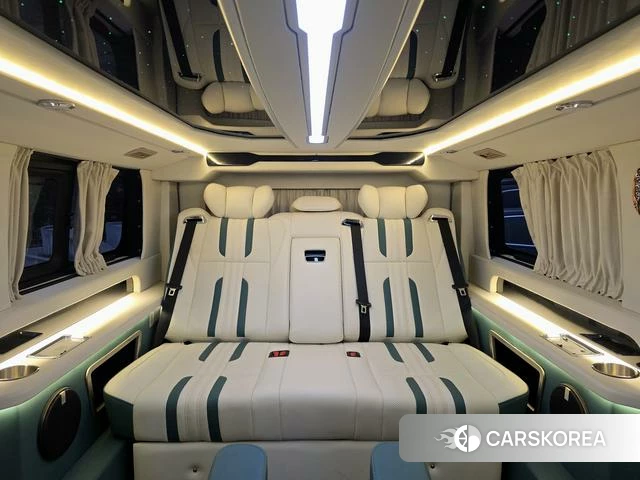 Toyota Hiace 2024 Белый из Китая, фото 5