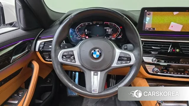 BMW 5 Series (G30) 2021 Белый из Кореи, фото 5