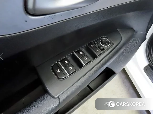 Kia The New K3 2nd generation 2021 Белый из Кореи, фото 5