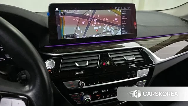 BMW 5 Series (G30) 2021 Белый из Кореи, фото 5