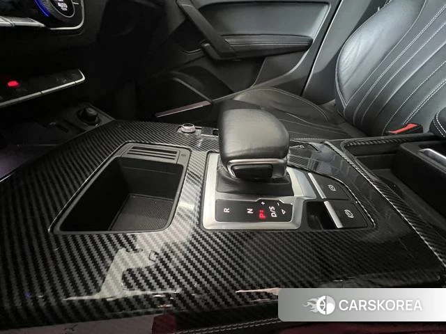 Audi Q5L 2022 Черный из Китая, фото 5
