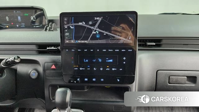 Hyundai Staria 2022 Белый из Кореи, фото 5