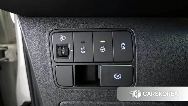 Hyundai Staria 2023 Белый из Кореи, фото 5