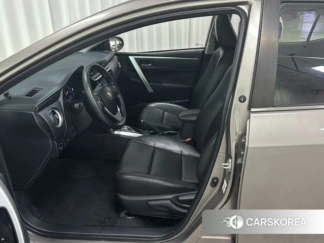 Toyota Corolla 2019 Темно-серый из Китая, фото 5