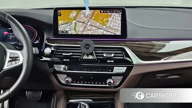 BMW 5 Series (G30) 2022 Черный из Кореи, фото 5