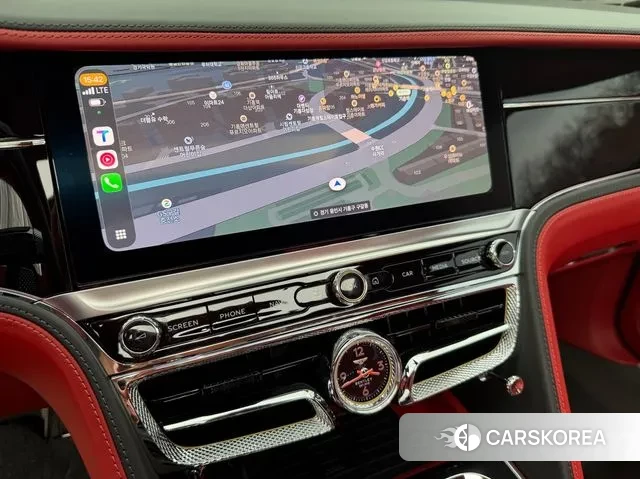 Bentley Flying Spur 3rd Generation 2022 Белый из Кореи, фото 5