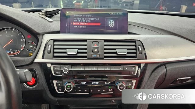 BMW 3 Series (F30) 2018 Белый из Кореи, фото 5