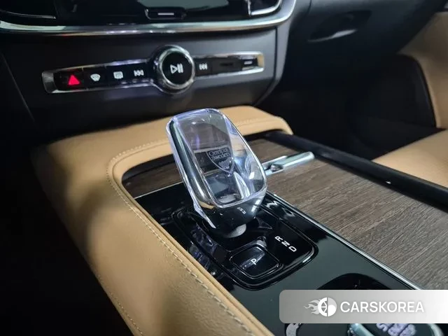 Volvo S90 2024 Белый из Кореи, фото 5