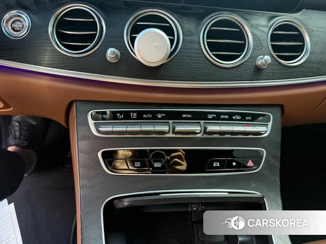 Mercedes-Benz E-Class W213 2021 Синий из Кореи, фото 5