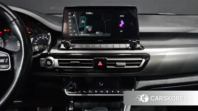 Kia Seltos 2022 Белый из Кореи, фото 5