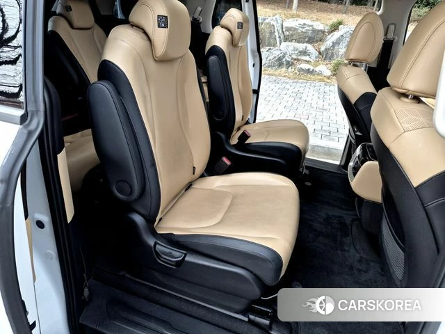 Kia Carnival 4th generation 2023 Белый из Кореи, фото 5