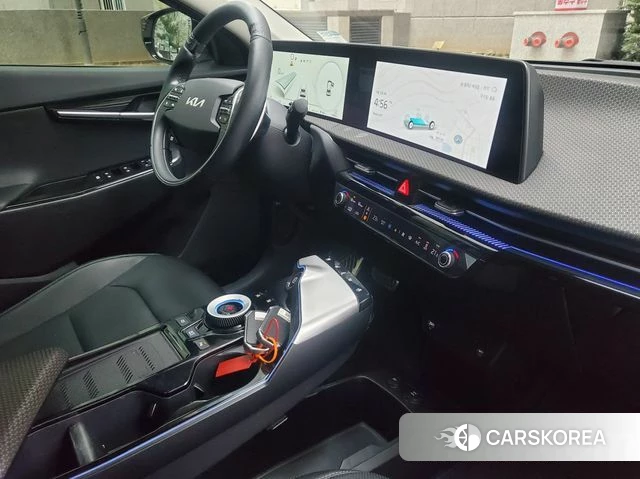 Kia EV6 2023 Белый из Кореи, фото 5