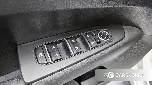 Kia The New K3 2nd generation 2021 Белый из Кореи, фото 5