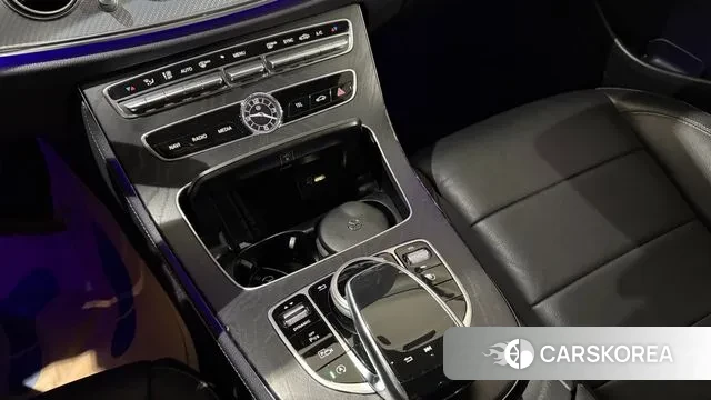 Mercedes-Benz E-Class W213 2020 Белый из Кореи, фото 5