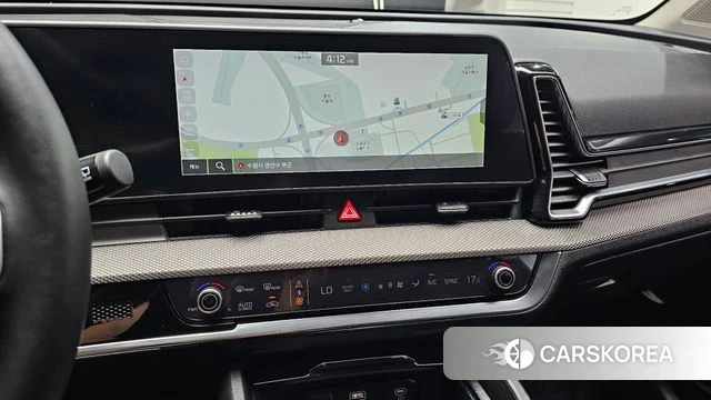 Kia Sportage 5th Generation Hybrid 2023 Белый из Кореи, фото 5