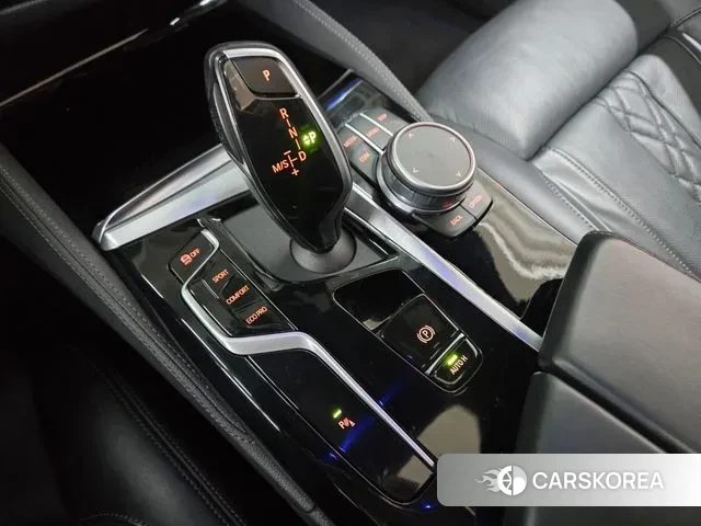 BMW 5 Series (G30) 2021 Синий из Кореи, фото 5