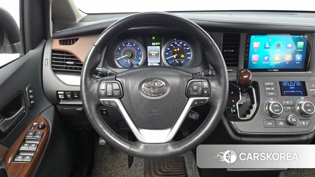 Toyota Sienna 2018 Белый из Кореи, фото 5