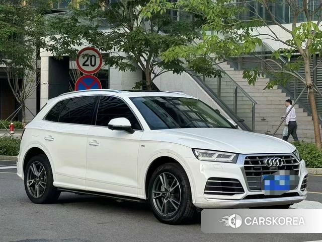 Audi Q5L 2021 Белый из Китая, фото 5