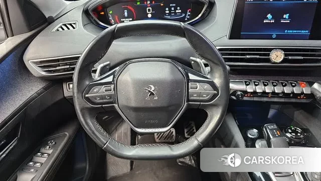 Peugeot 5008 second generation 2018 Белый из Кореи, фото 5