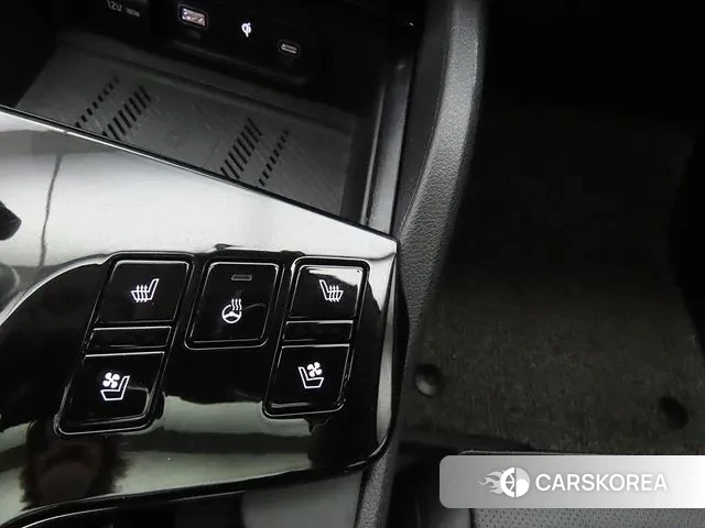 Kia Sportage 5th Generation Hybrid 2023 Черный из Кореи, фото 5