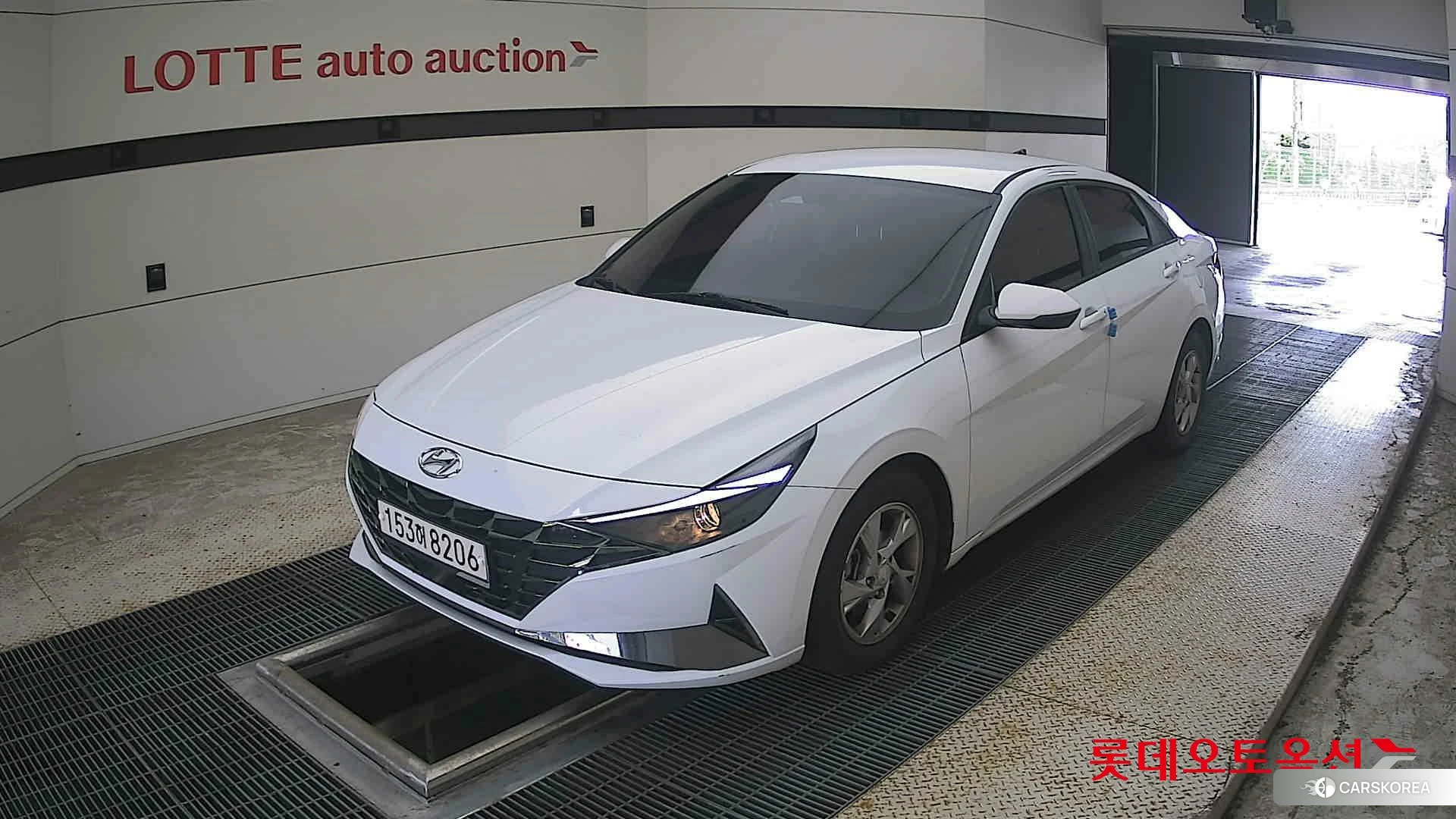 Hyundai Avante 2021 Polar White из Кореи, фото 5