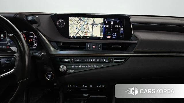 Lexus ES300h 7th generation 2021 Черный из Кореи, фото 5