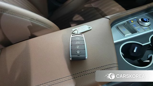 Genesis G70 2019 Серебристо-серый из Кореи, фото 5