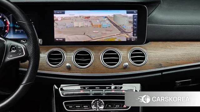 Mercedes-Benz E-Class W213 2018 Серый из Кореи, фото 5