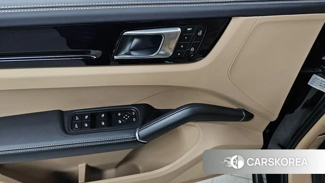 Porsche Cayenne (PO536) 2023 Черный из Кореи, фото 5