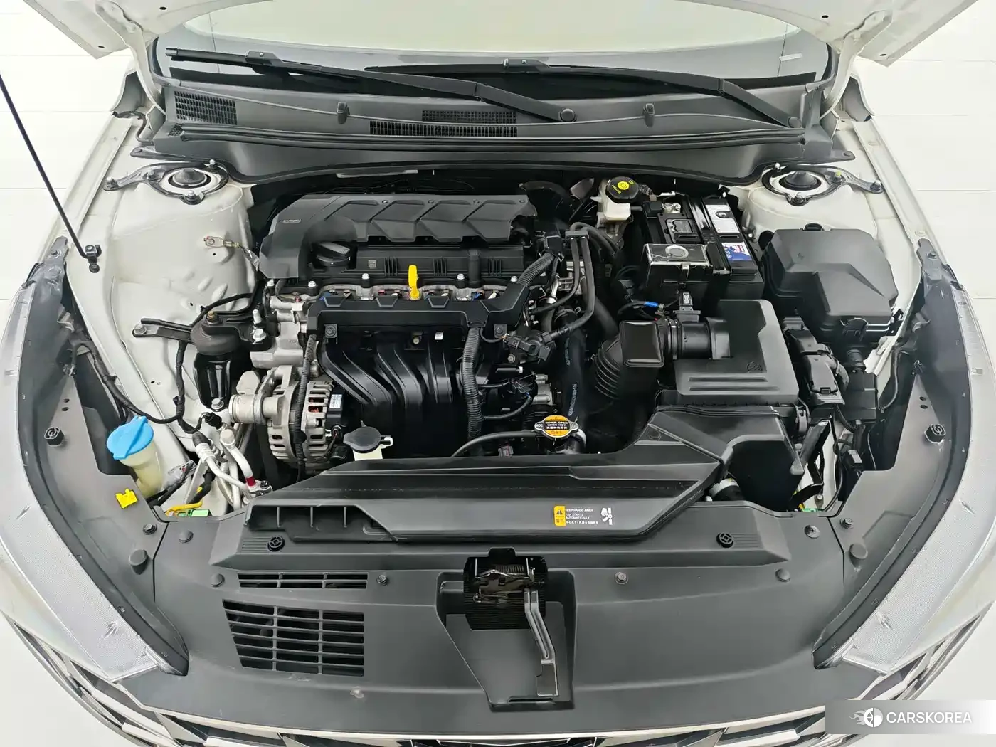 Hyundai Elantra 2021 Белый из Китая, фото 5