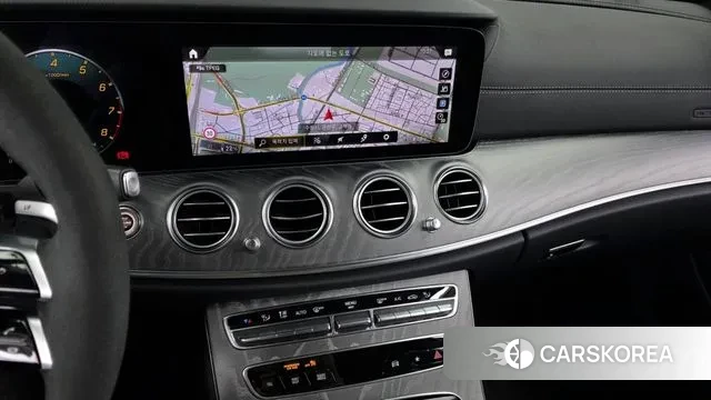 Mercedes-Benz E-Class W213 2023 Серебряный из Кореи, фото 5