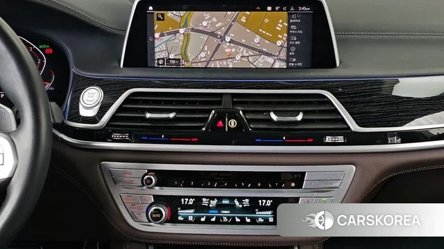 BMW 7 Series (G11) 2021 Серебристо-серый из Кореи, фото 5