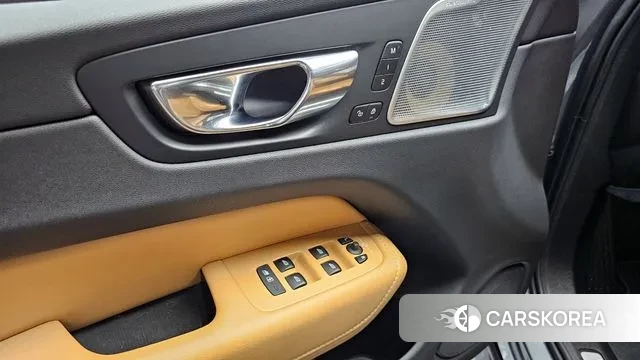 Volvo XC60 second Generation 2020 Серый из Кореи, фото 5