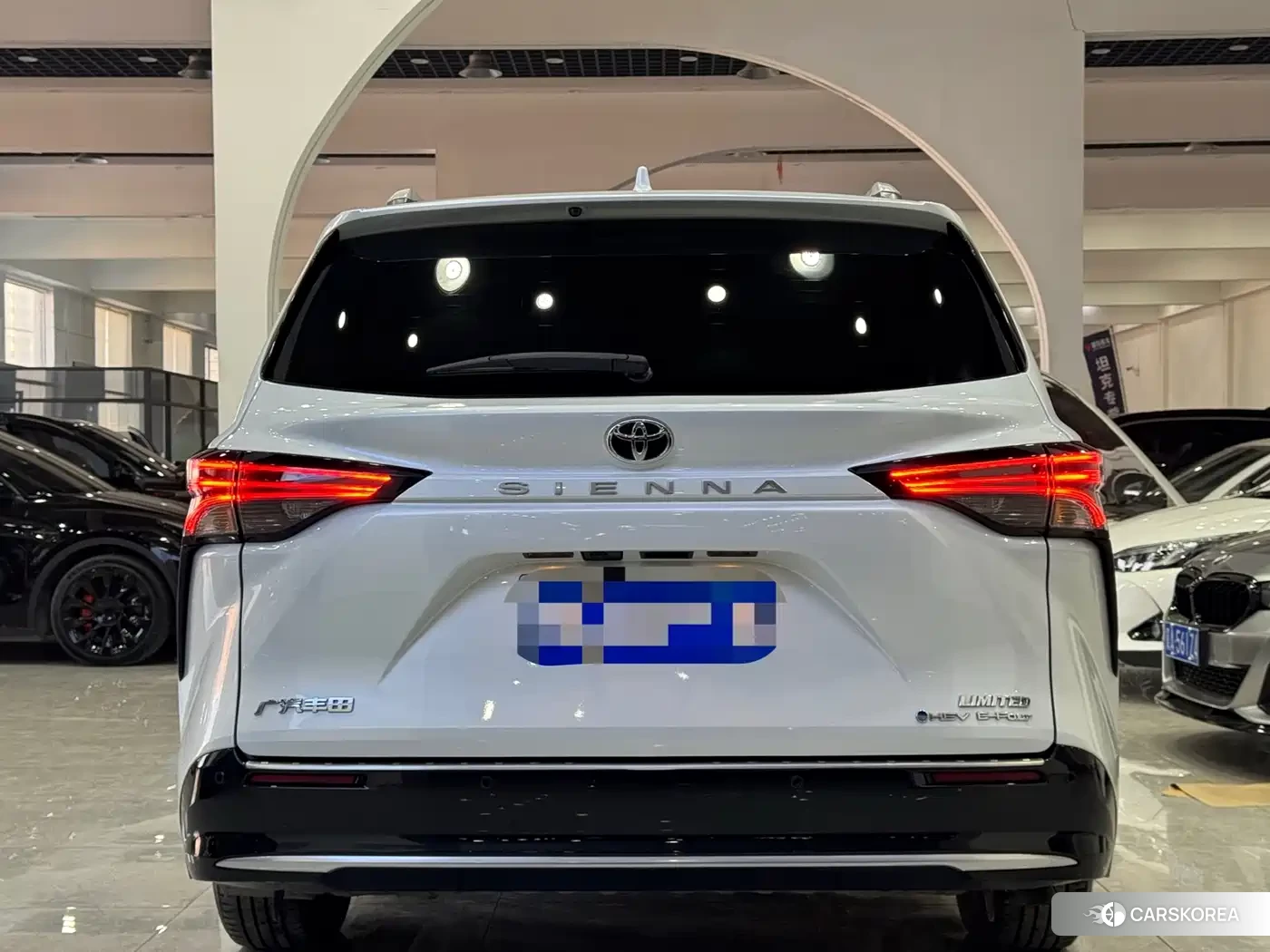 Toyota Sienna 2024 Белый из Китая, фото 5