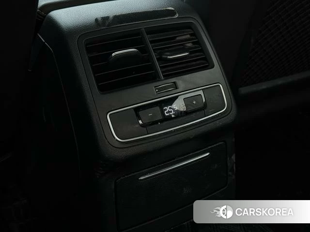 Audi A4L 2023 Белый из Китая, фото 5