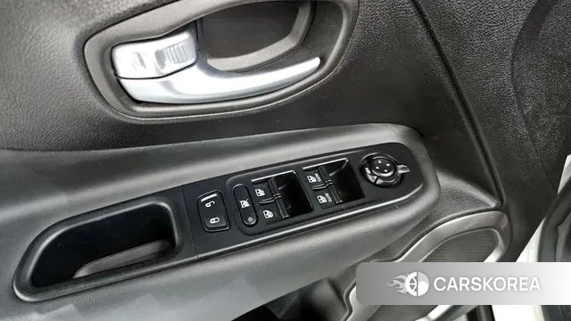 Jeep Renegade 2019 Белый из Кореи, фото 5