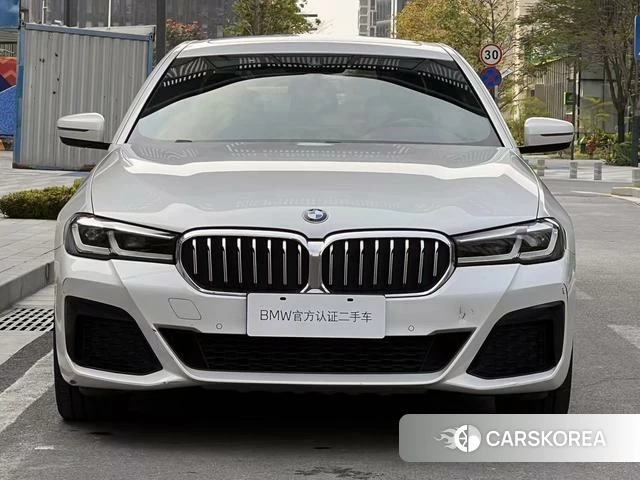 BMW 5 series 2021 Белый из Китая, фото 5