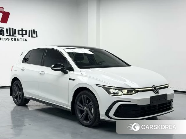 Volkswagen Golf 2024 Белый из Китая, фото 5