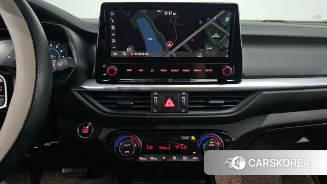 Kia The New K3 2nd generation 2022 Белый из Кореи, фото 5