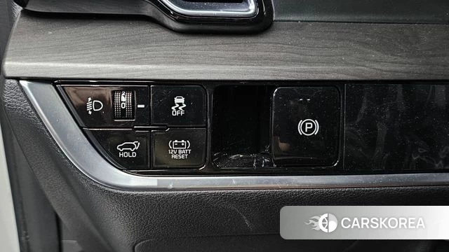 Kia Sportage 5th Generation Hybrid 2023 Белый из Кореи, фото 5