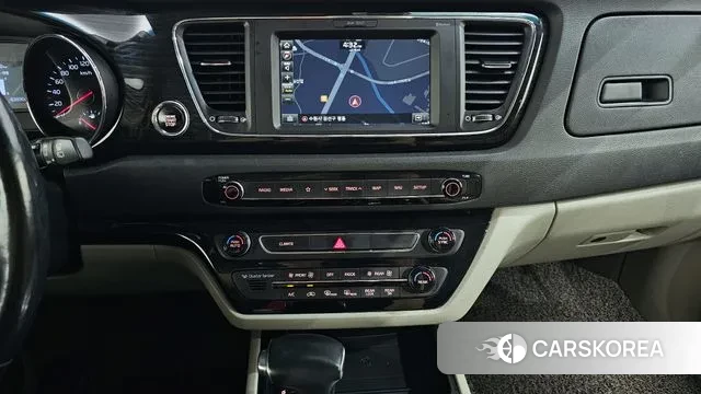 Kia The New Carnival 2018 Серый из Кореи, фото 5