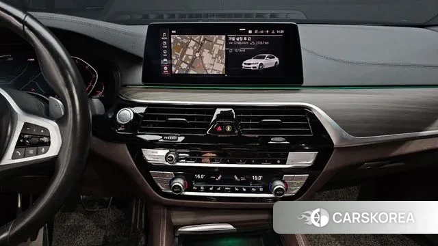 BMW 5 Series (G30) 2020 Белый из Кореи, фото 5