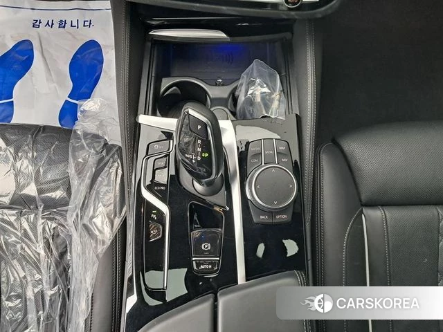 BMW 5 Series (G30) 2021 Черный из Кореи, фото 5