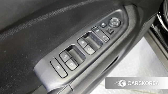 Hyundai Venue 2020 Черный из Кореи, фото 5