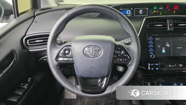 Toyota Prius 4th Generation 2022 Белый из Кореи, фото 5