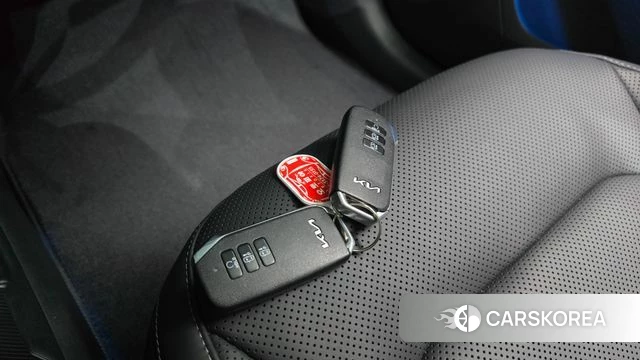 Kia EV6 2023 Белый из Кореи, фото 5