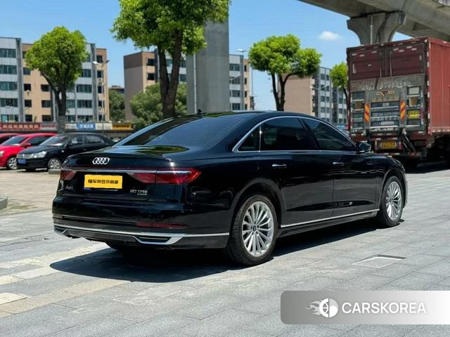 Audi A8 2022 Черный из Китая, фото 5